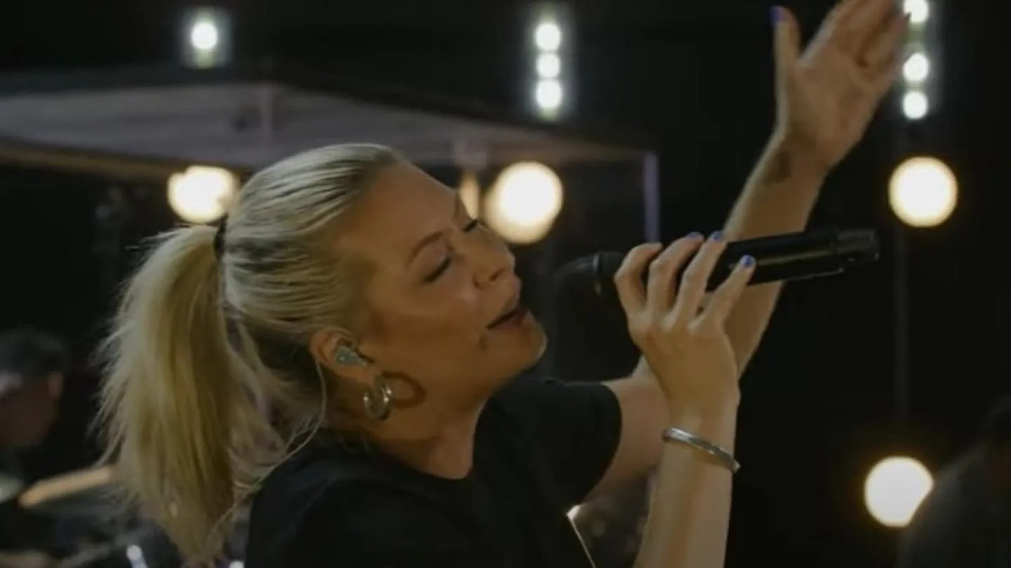 Singer Reveals Shocking Angelic Encounter: ‘So Powerful’