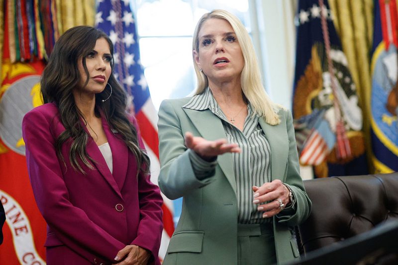 WASHINGTON, DC - SEPTEMBER 15: Attorney General Pam Bondi (R) speaks during an event where U.S. President Donald Trump signed a Presidential Memorandum in the Oval Office on September 15, 2025 in Washington, DC. Trump signed a memorandum that will send members of the National Guard and federal law enforcement agencies to Memphis, Tennessee in an effort to decrease crime in the city. Also pictured is Secretary of Homeland Security Kristi Noem (L). (Photo by Kevin Dietsch/Getty Images)