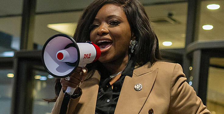 Kamala Harris Invited Race-Baiting Jasmine Crockett to Her House To Groom Her as a Democratic Party 'Rising Star,' Book Reveals