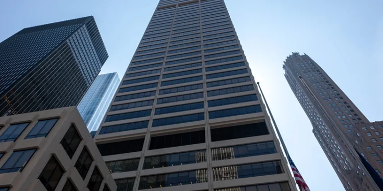 NEW YORK, NEW YORK - JULY 29: 345 Park Avenue building stands on Park Avenue in Manhattan where a gunman killed four people before turning the gun on himself on Monday evening on July 29, 2025, in New York City. The suspect, identified as Shane Tamura, 27, shot and killed a police officer and three civilians, the New York Police Department has said. (Photo by Spencer Platt/Getty Images)