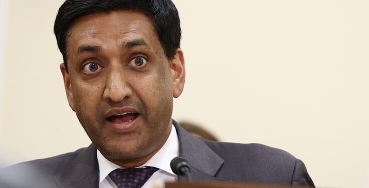 Ro Khanna Told Free Beacon He Would Reject Hamas at Anti-Israel Conference. He Railed Against AIPAC Instead.