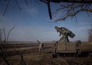 MARINKA, UKRAINE - FEBRUARY 23: A member of Ukraine