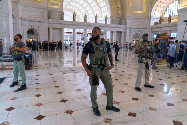 WaPo Editor Calls Federal Troops 'Alien Force' – PJ Media