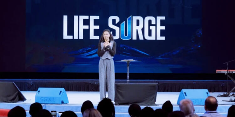 1,108 Make Decisions for Christ at Life Surge DC: 'The Great Commission Is Not Just for Pastors'