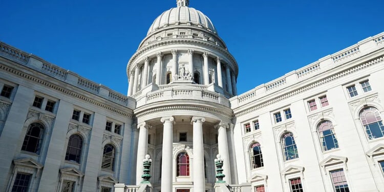 Wisconsin’s DOJ seeks stay after judge orders U.S. citizenship verification for voter registrations – One America News Network