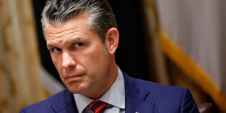 Hegseth’s plane makes unscheduled landing in UK due to ‘cracked windshield,’ following NATO Defense Ministers meeting