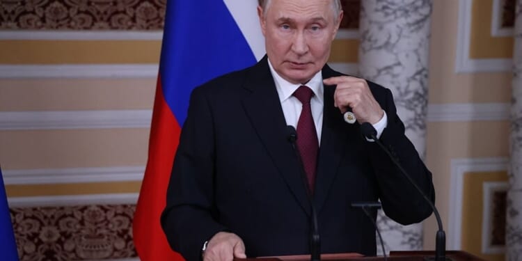 Putin Resorts to Old Foot-Dragging Ploy