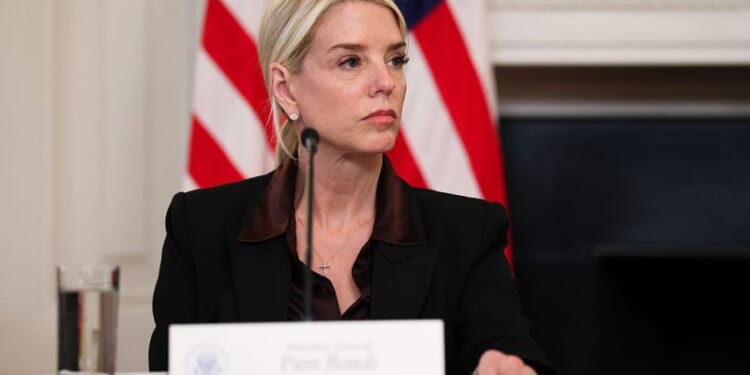 Man arrested after threatening Pam Bondi in alleged $45K ‘murder-for-hire’ plot – One America News Network