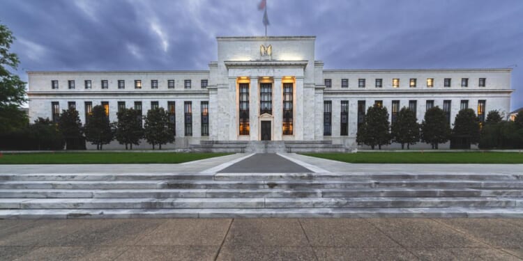 Easy-Money Policy Accelerates as the Fed Freezes QT and Lowers the Target Interest Rate