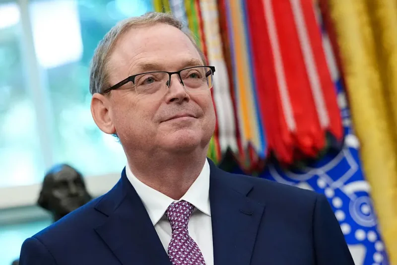 WASHINGTON, DC - SEPTEMBER 05: Director of the National Economic Council Kevin Hassett looks on as U.S. President Donald Trump speaks during a press availability in the Oval Office of the White House on September 05, 2025 in Washington, DC. President Trump detailed his administration's plans to host the 2026 Group of 20 summit of world leaders at his golf course and spa in Doral, Florida. (Photo by Kevin Dietsch/Getty Images)