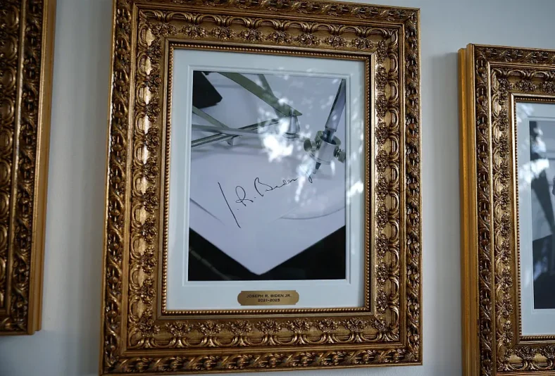 WASHINGTON, DC - SEPTEMBER 26: U.S. President Joe Biden's signature and an autopen are seen along the "The Presidential Walk of Fame" on the wall of the colonnade outside of the Oval Office at the White House on September 26, 2025 in Washington, DC. Under pressure from Trump, the DOJ indicted Former FBI Director James Comey on counts of making false statements and obstruction of a congressional proceeding related to the September 2020 Russia investigation. (Photo by Kevin Dietsch/Getty Images)