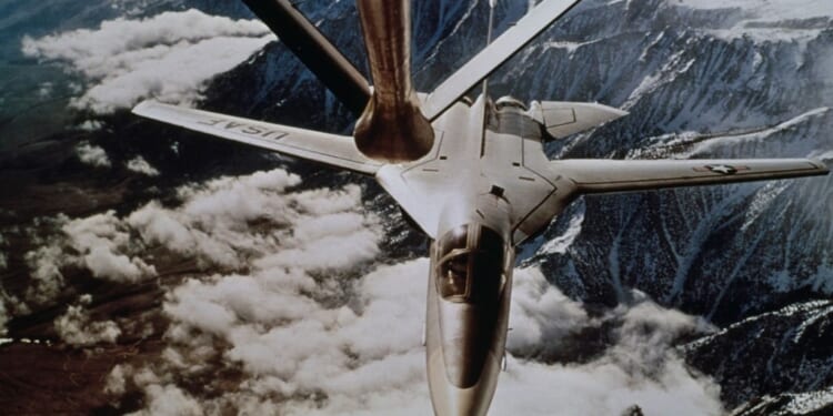 Limited Air Mobility Makes War With China a Logistics Nightmare