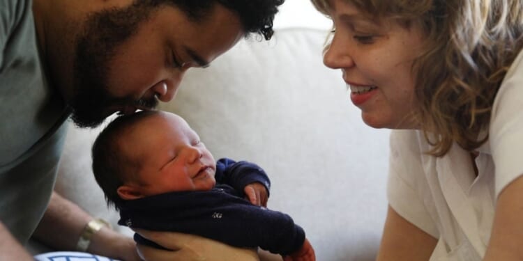 New Study Finds Women Give High Marks to Marriage and Motherhood