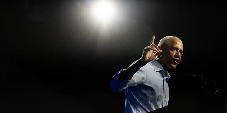 MILWAUKEE, WISCONSIN - NOVEMBER 03: Former U.S. President Barack Obama campaigns in support of Democratic Presidential nominee, Vice President Kamala Harris, at the Baird Center on November 03, 2024 in Milwaukee, Wisconsin. Harris and her Republican opponent, Donald Trump, are campaigning in key battleground states ahead of Election Day on November 5th. (Photo by Spencer Platt/Getty Images)