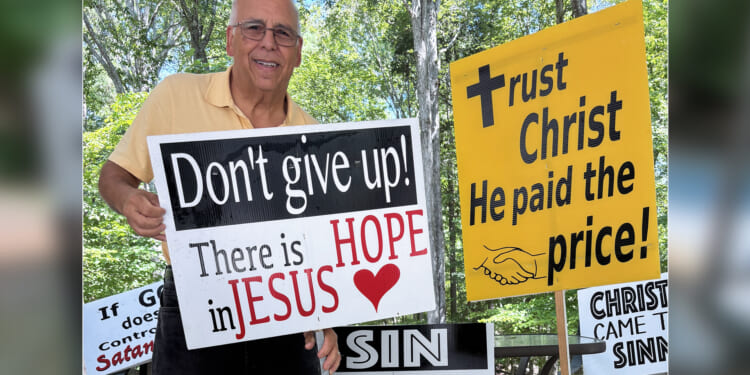 SC Man No Longer Barred From Sharing His Faith, Can Hold Sign that Says 'Trust Christ'