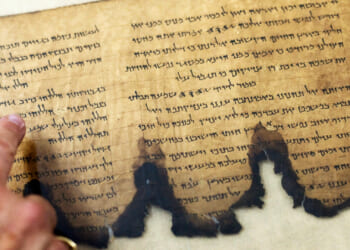 Stunning Archaeological Discovery That Offered Powerful Biblical Proof: Inside the Dead Sea Scrolls