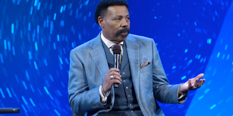 Tony Evans Restored to Ministry by Dallas Church, but a New Pastor Has Been Chosen to Replace Him