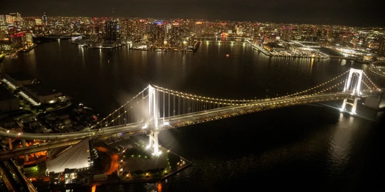 TOKYO, JAPAN - OCTOBER 27: The Tokyo city skyline is seen from a support blackhawk helicopter for U.S. President Donald Trump as he arrives on October 27, 2025 in Tokyo, Japan. Trump is visiting Japan, fresh off an appearance at the ASEAN summit in Malaysia, and will next travel to South Korea for the APEC meetings. (Photo by Andrew Harnik/Getty Images)