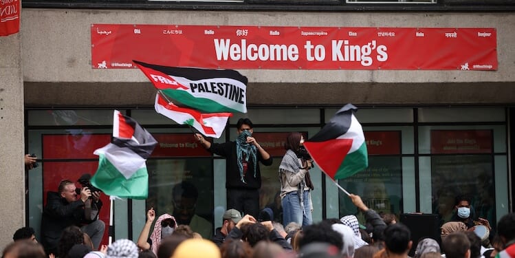 Why Some Academics Are Told Not To Acknowledge Jewish Holidays – Commentary Magazine