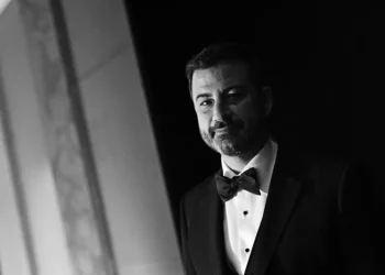 HOLLYWOOD, CA - JUNE 07: (EDITORS NOTE: Image has been shot in black and white. Color version not available.) Jimmy Kimmel attends the American Film Institute