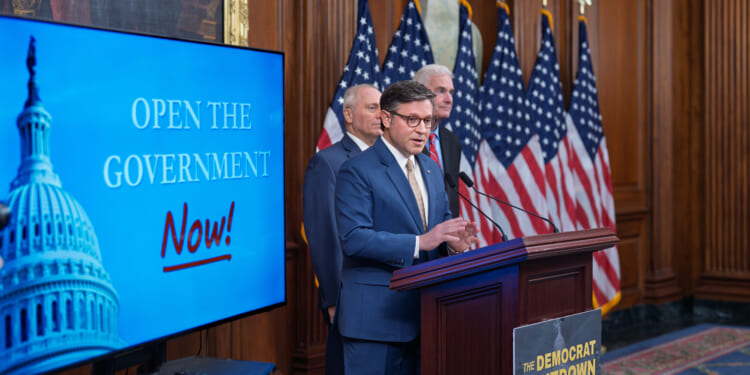 Government Shutdown Reaches Day 35, Poised to Become Longest in US History