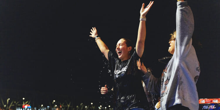 Hundreds Baptized, 2,000 Connected to Churches as 5,500 Find 'Freedom in Jesus' at U of Cincinnati