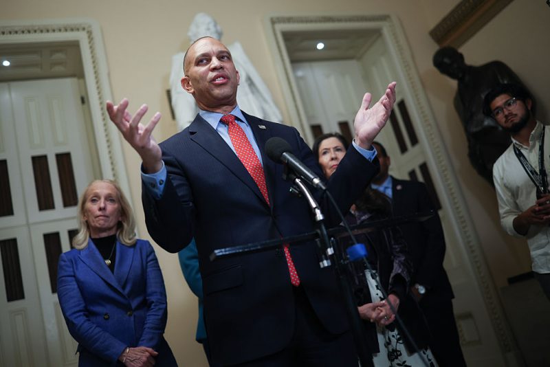 Speaker Johnson calls House back to end shutdown as Jeffries urges Democrats to oppose deal – One America News Network