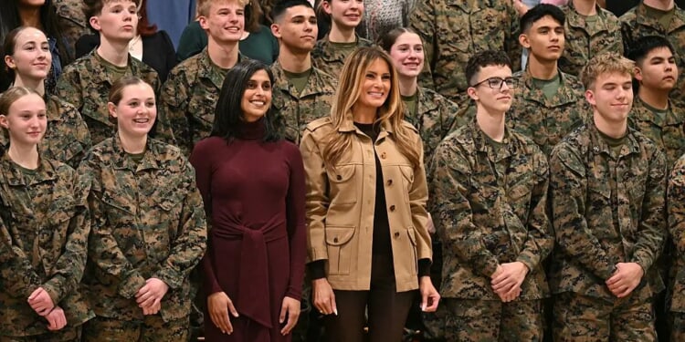 Melania Trump and Usha Vance visit U.S. troops and their families at Camp Lejeune in N.C. – One America News Network