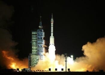 China’s Astronauts and the Invisible Risk of Space Junk – PJ Media