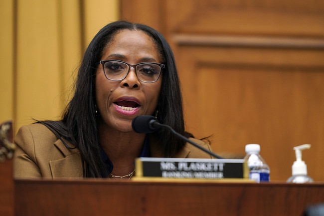 Democrat Texted With Jeffrey Epstein During 2019 Congressional Hearing – PJ Media