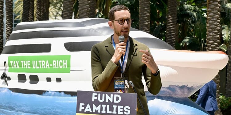 Democrats’ Socialism Problem Will Only Get Worse in 2026