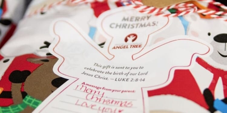 I Gave My Little Girl a 'Precious Moments' Bible When I Was in Prison. It Changed Both of Our Lives