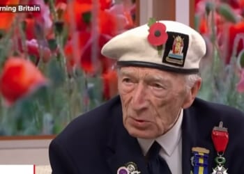 'It Wasn't Worth It!' 100-Year-Old WWII Vet Shocks TV Hosts on Remembrance Day