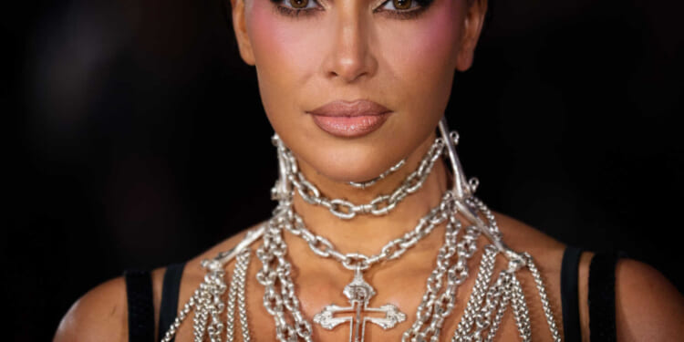 Kardashian Slams Psychics For Failed Prediction and Ex-Medium Jenn Nizza Responds