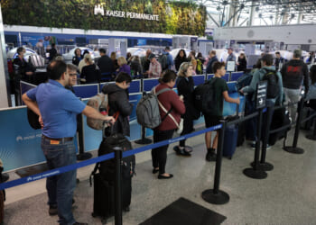 Record-Breaking Thanksgiving Travel Tests System, Trump Admin Works to Fix Aging FAA Infrastructure