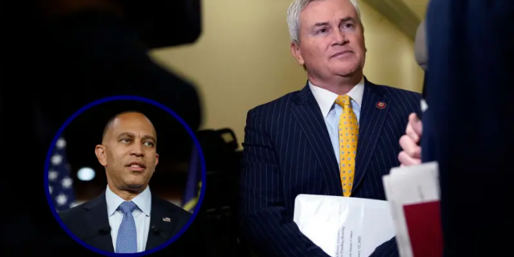 House Oversight Committee Chairman Rep. James Comer (R-KY) talks to reporters before a House Oversight and Government Reform Subcommittee on Delivering on Government Efficiency hearing in the Rayburn House Office Building on February 12, 2025 in Washington, DC. The subcommittee held a hearing titled “The War on Waste: Stamping Out the Scourge of Improper Payments and Fraud”. (Photo by Al Drago/Getty Images)//U.S. House Minority Leader Hakeem Jeffires (D-NY) speaks at a press conference on the government shutdown at the U.S. Capitol on October 08, 2025 in Washington, DC. The government remains shut down after Congress failed to reach a funding deal last week. (Photo by Kevin Dietsch/Getty Images)