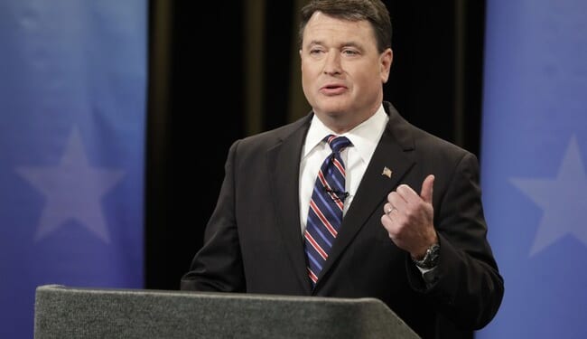 Self-Deporting Dad Wants to Bring His Kid With Him, School District Said No — to Defy ICE – PJ Media