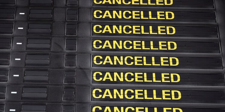 Shutdown Shock Spreads as FAA Announces Flight Reductions Nationwide