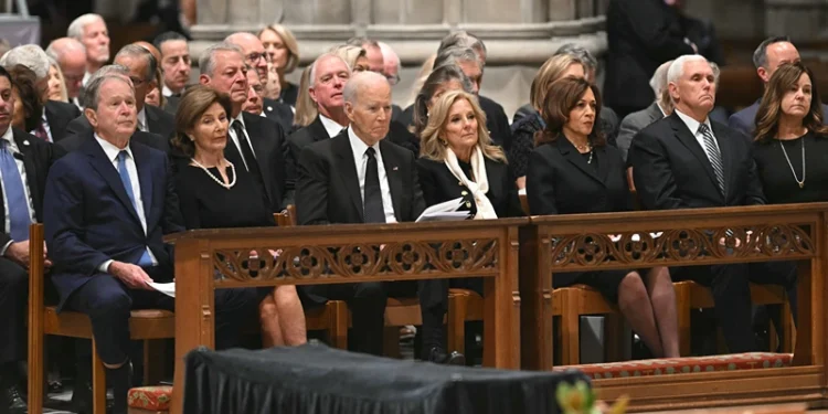 (L-R) Former US President George W. Bush his wife Laura Bush, Former US President Joe Biden, his wife Jill Biden, former US Vice President Kamala Harris, former US Vice President Mike Pence and his wife Karen Pence attend the funeral service for late US Vice President Dick Cheney at the Washington National Cathedral in Washington, DC, on November 20, 2025. (Photo by SAUL LOEB / AFP) (Photo by SAUL LOEB/AFP via Getty Images)