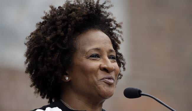 Wanda Sykes Admits She’s Racist and Sexist… Gets Cheered – PJ Media