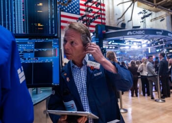 What Are the K-shaped Warning Signs in the Economy?