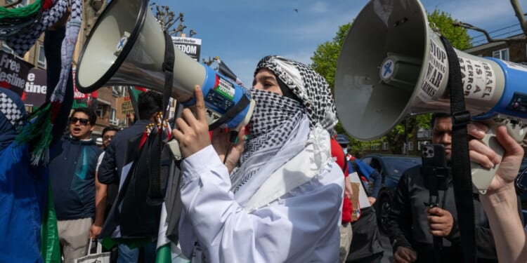 Why Britain's Jews no longer feel at home