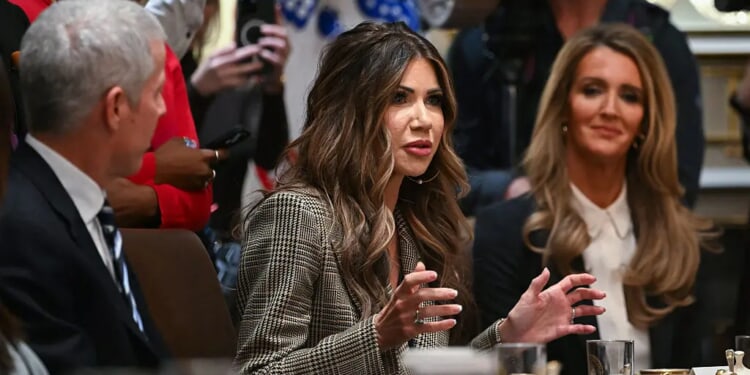 50% of visas are fraudulent in Minn. – One America News Network