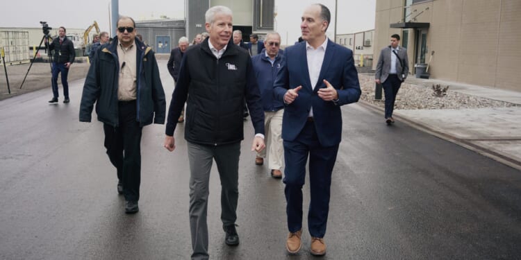 Trump DOE To Finance Up to 10 Nuclear Projects in Bid To Kickstart Nuclear Power 'Renaissance'