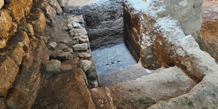 Buried for 2,000 Years: Ancient Mikveh Discovered Beneath Western Wall Plaza