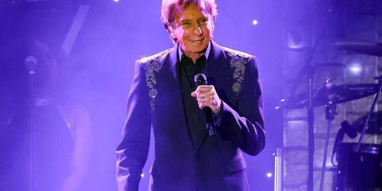 LOS ANGELES, CALIFORNIA - FEBRUARY 01: Barry Manilow performs onstage during the 67th GRAMMY Awards Pre-GRAMMY Gala & GRAMMY Salute to Industry Icons Honoring Jody Gerson on February 01, 2025 in Los Angeles, California. (Photo by Leon Bennett/Getty Images for The Recording Academy)
