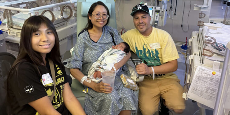 Doctors Stunned by 'Medical Miracle': Ectopic Baby Hidden Behind 22-Pound Tumor in Mom's Womb