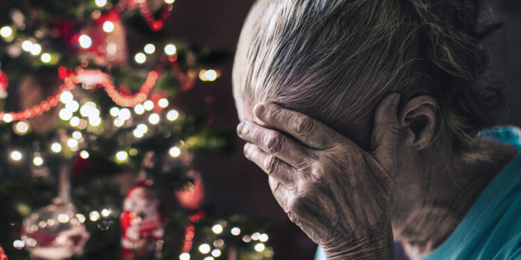 How to Cope with Holiday Grief: 'Be Present'