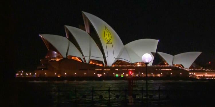 Israeli Leaders, Sen. Graham Warn Iran and Its Proxies Rearming; Australians Honor Bondi Beach Victims