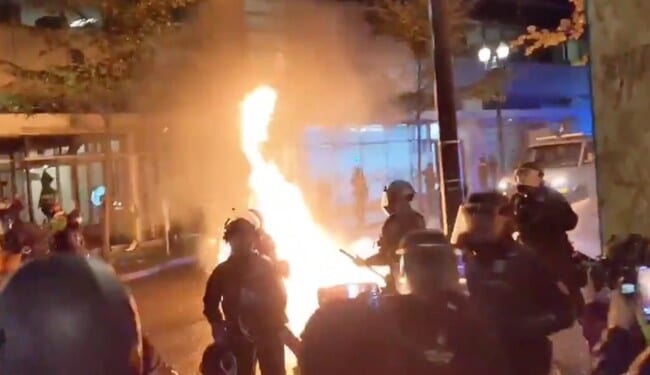 Man Throws Molotov Cocktails Into L.A. Federal Building – PJ Media